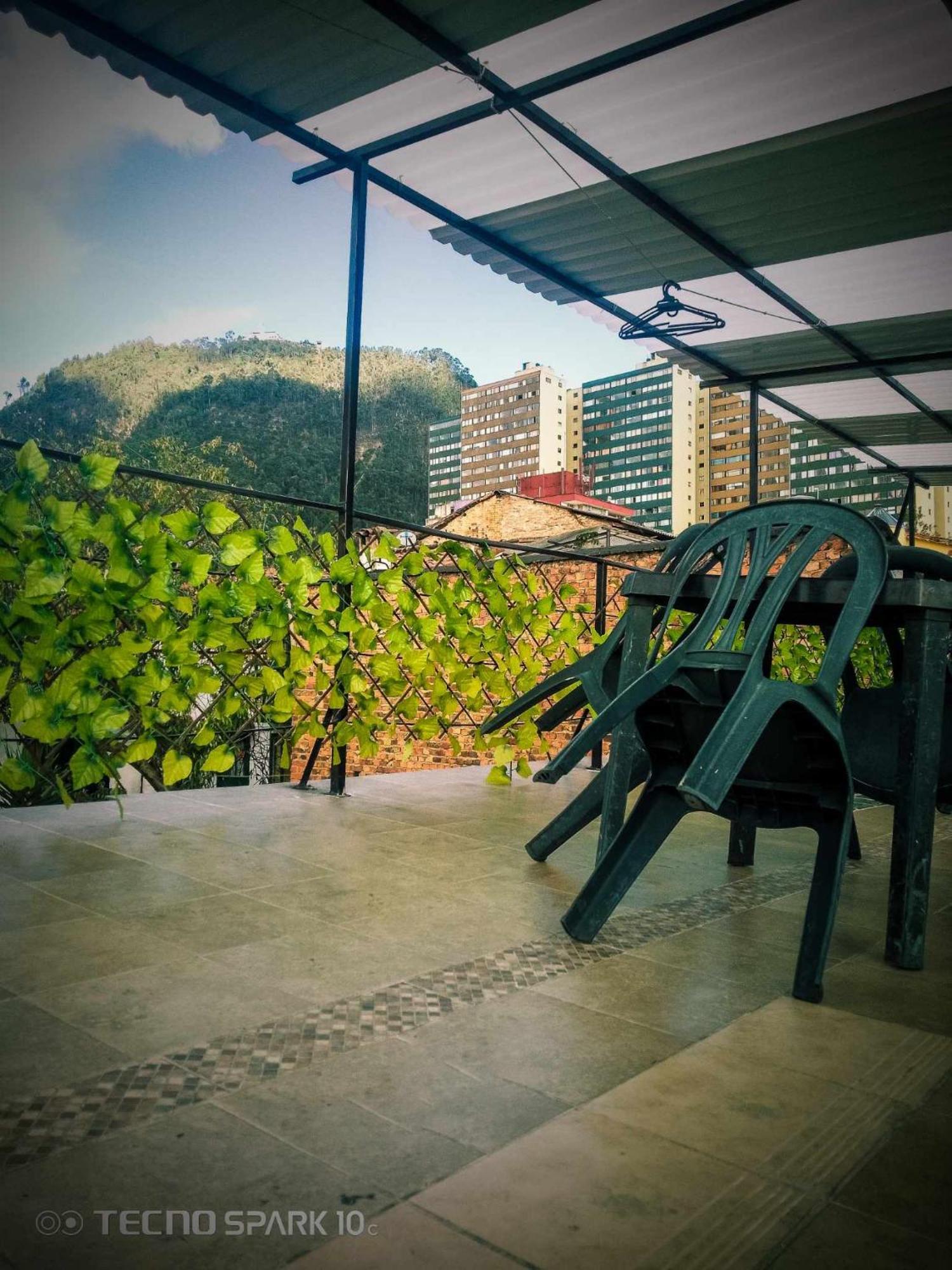H C De Quevedo Hotel Bogotá Exterior foto